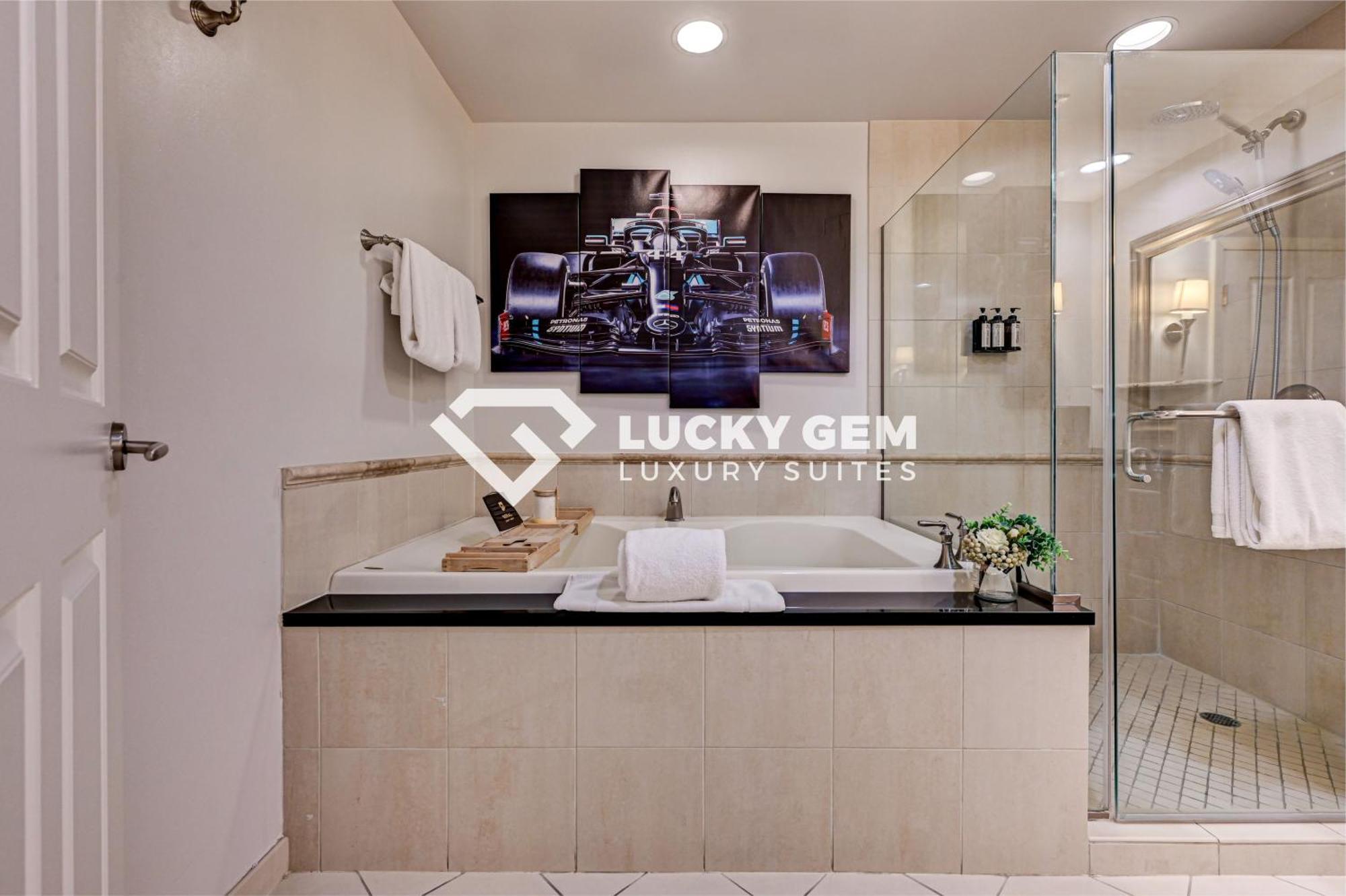 Lucky Gem Penthouse & Luxury Suites At Signature Resort, Balcony Strip View 3505 라스베이거스 외부 사진